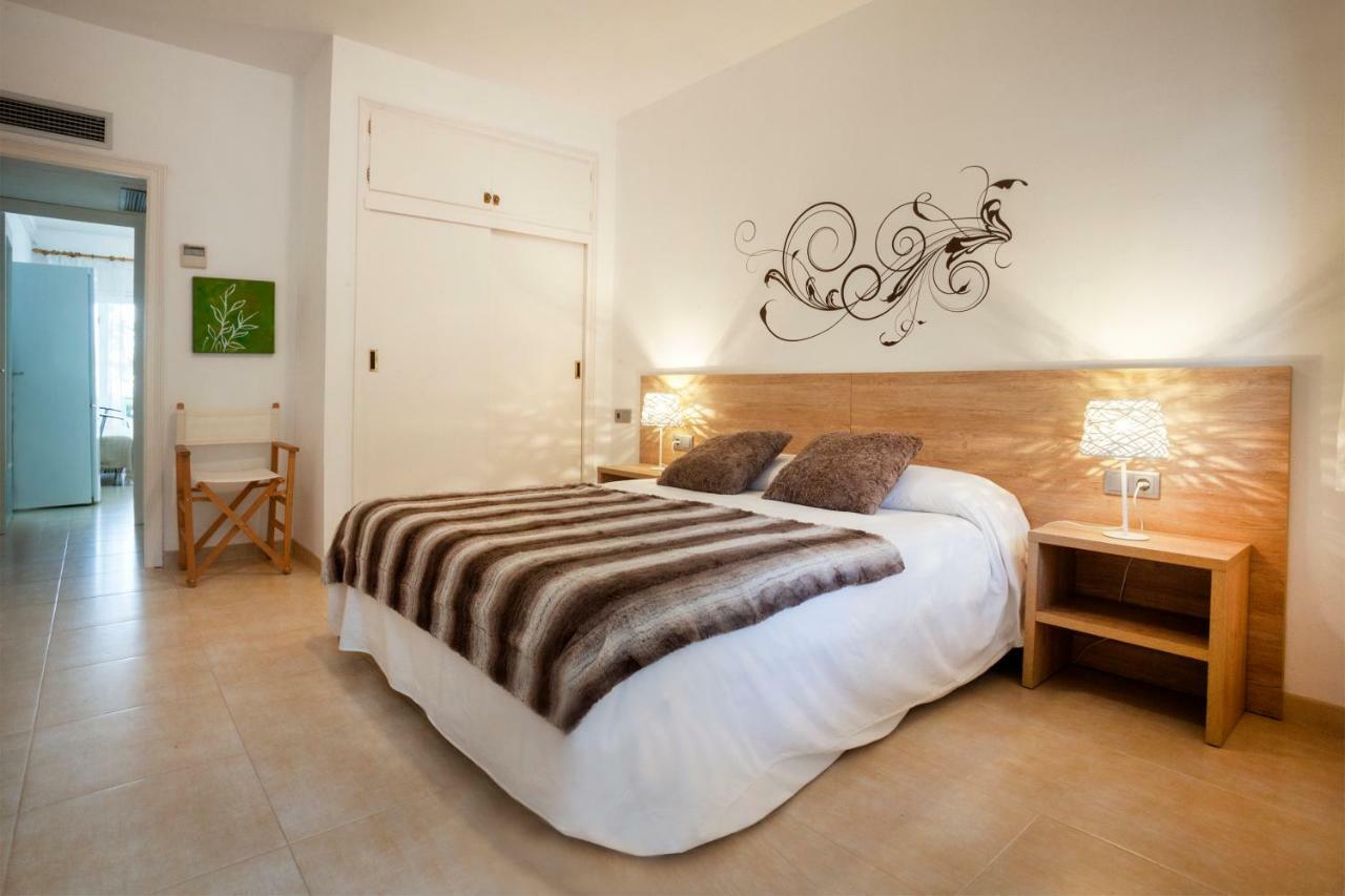Apartamento A Pie De Playa, Climatizado Y Parking Roses Eksteriør billede